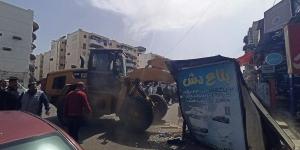 محافظ بورسعيد يقود أكبر حملة لإزالة الإشغالات بأحياء الزهور والضواحي - خبر صح