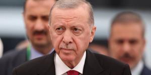 أردوغان يتهم المعارضة بمحاولة عرقلة تحقيق فساد - خبر صح