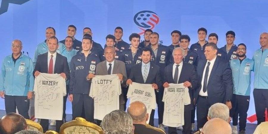 دعم الرئيس السيسي كبير.. اتحاد اليد: جاهزون لتنظيم استثنائي لمونديال الناشئين - خبر صح