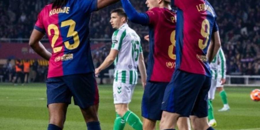 أرقام ليفاندوفسكي المرعبة تهدد دورتموند أمام برشلونة - خبر صح